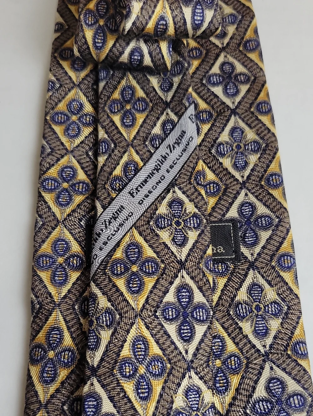 Ermenegildo Zegna Men’s patterned necktie silk classic geometric floral motif